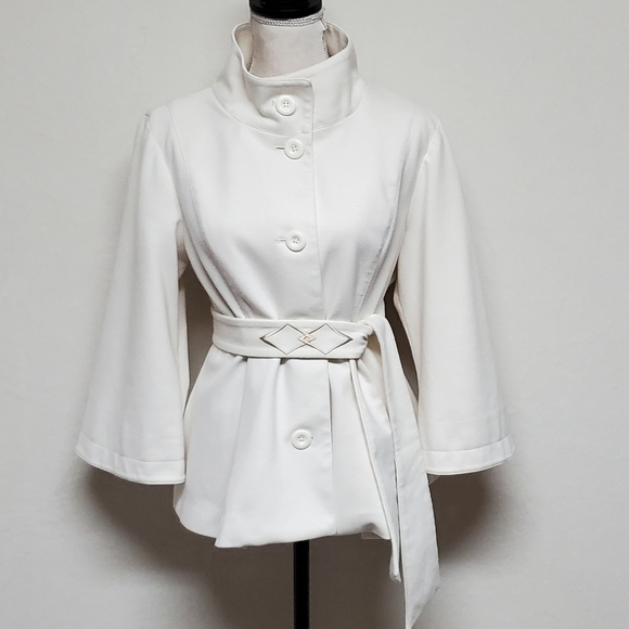 Simply Chloe Dao Off-White Cropped Flared Pleated Bell Sleeve Belted Jacket M - Picture 4 of 16